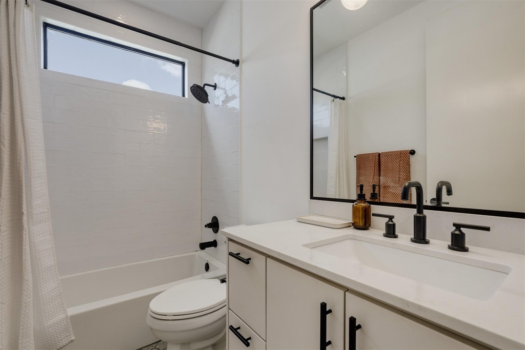 3300b E Martin Luther King Jr Blvd #b - Photo 24