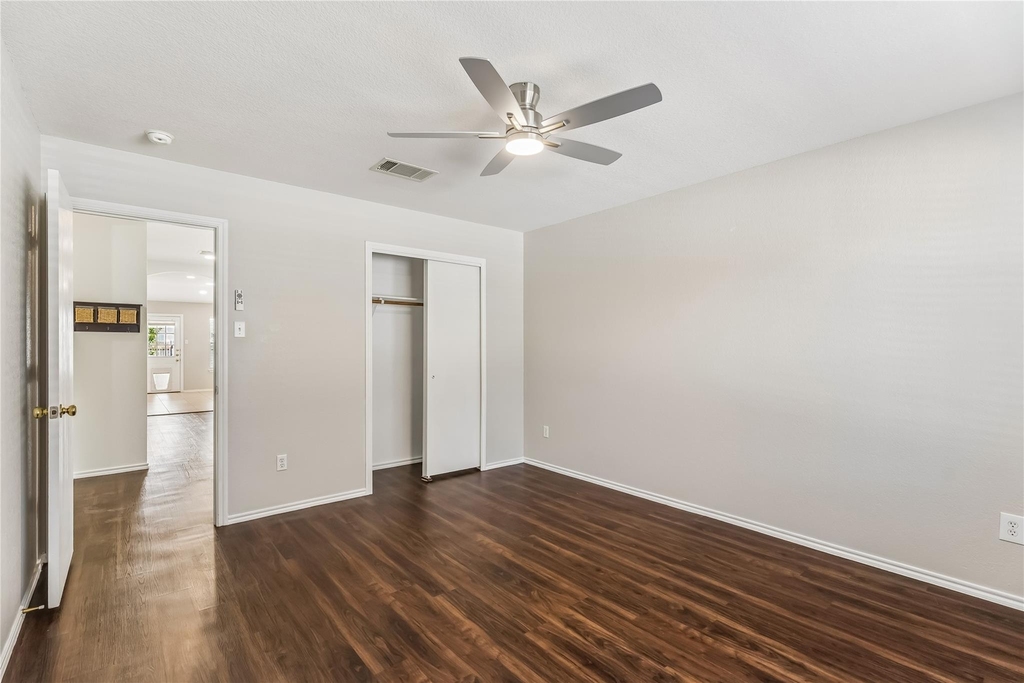 505 Washington Square Dr - Photo 21