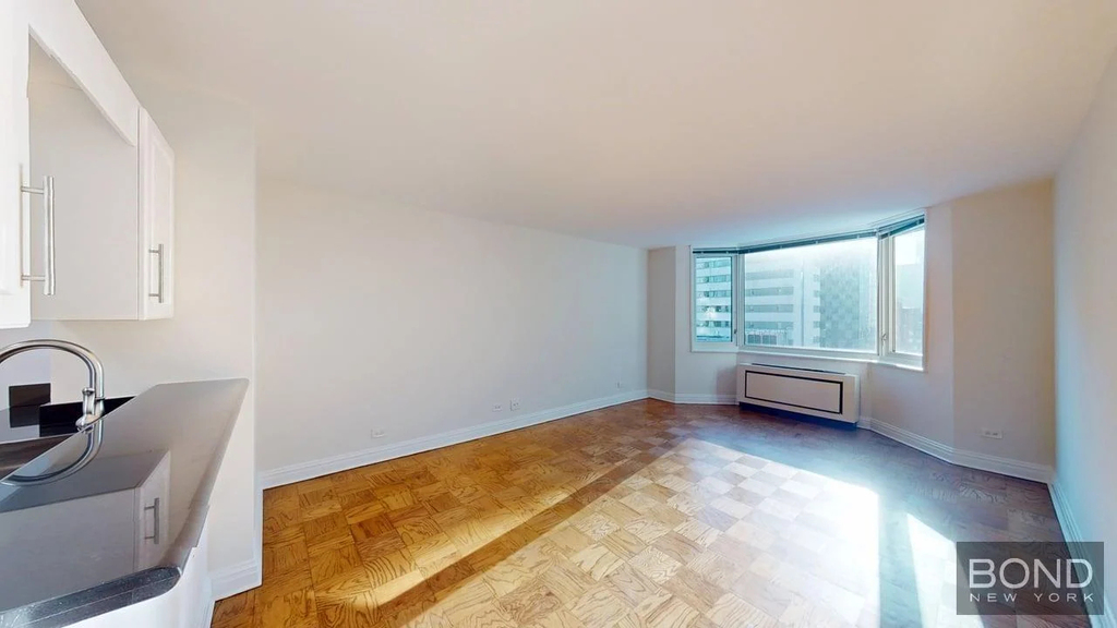 400 East 71st Street - Photo 10