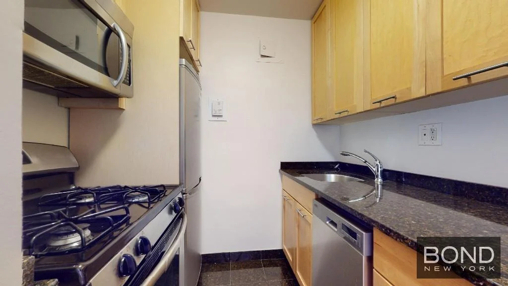 145 4th Avenue - Photo 1
