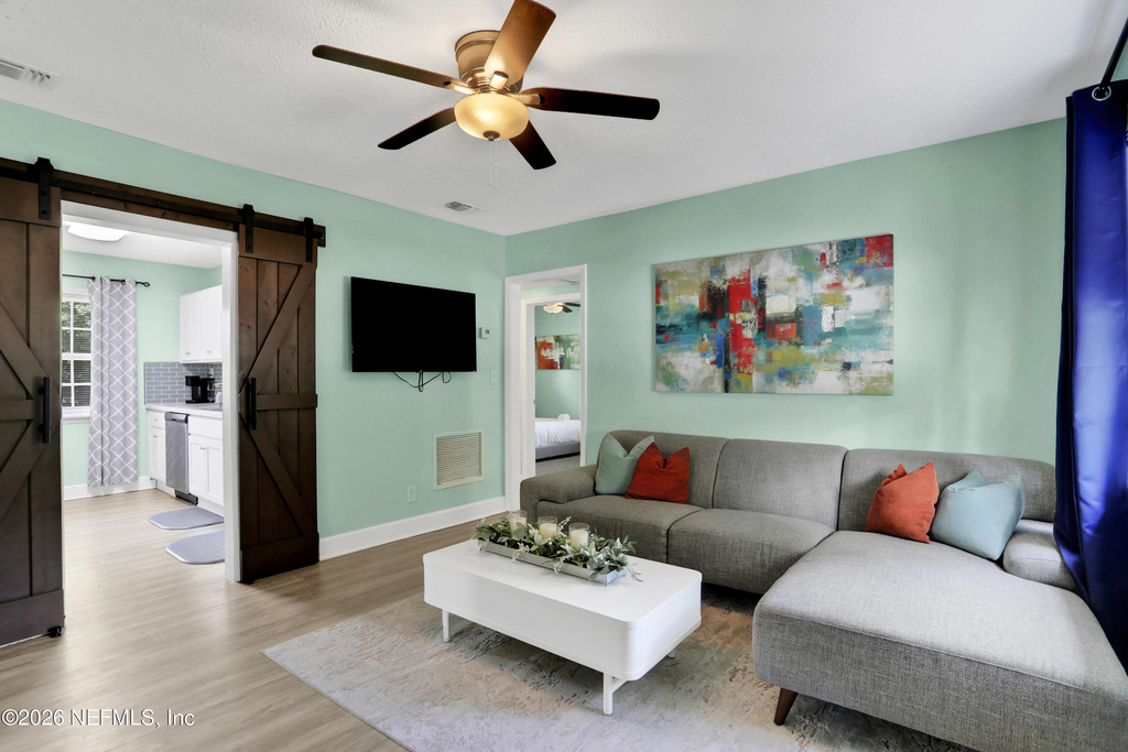 2870 Ernest Street - Photo 3