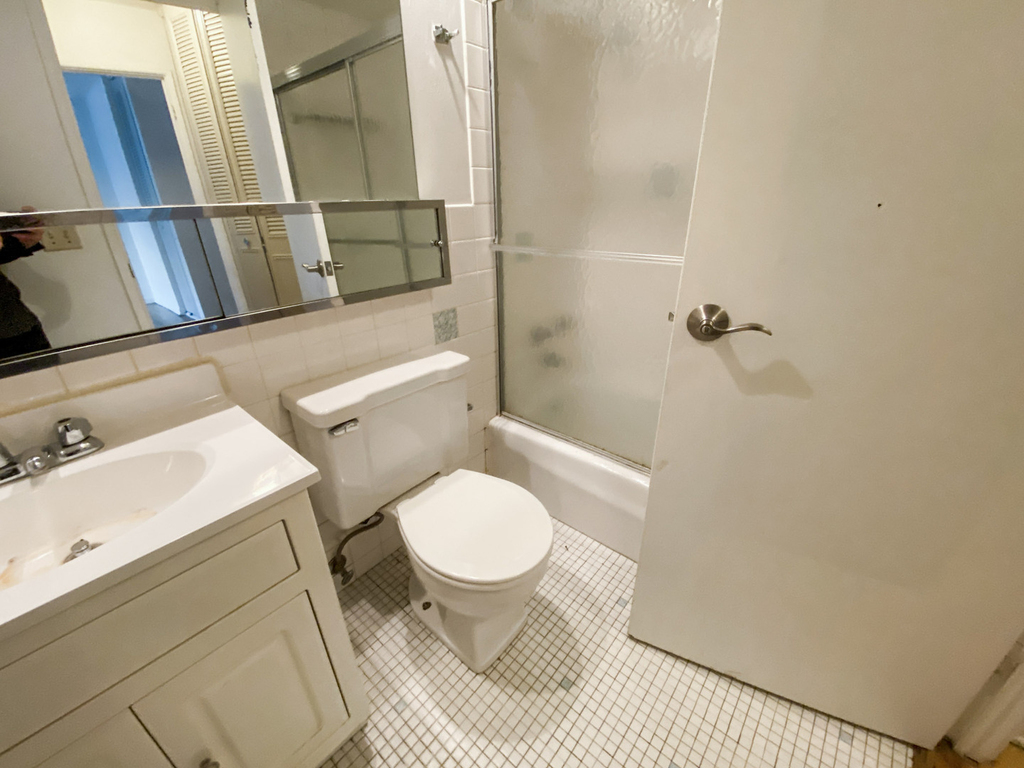 516 W Melrose Street - Photo 4