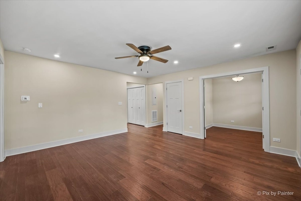 11611 Douglas Avenue - Photo 12