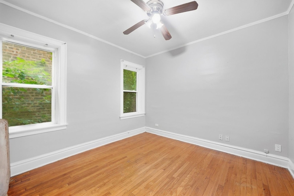 6945 S Calumet Avenue - Photo 5