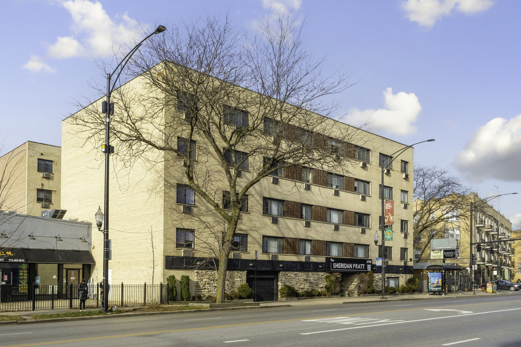 6758 N Sheridan Avenue - Photo 0