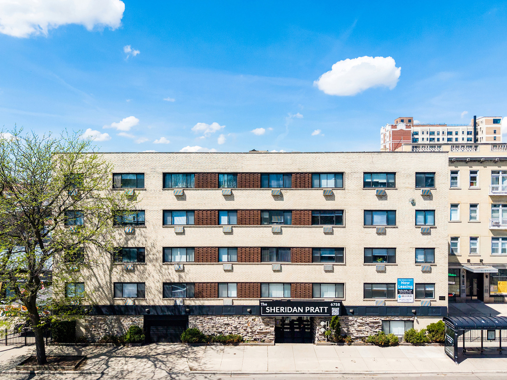 6758 N Sheridan Avenue - Photo 0