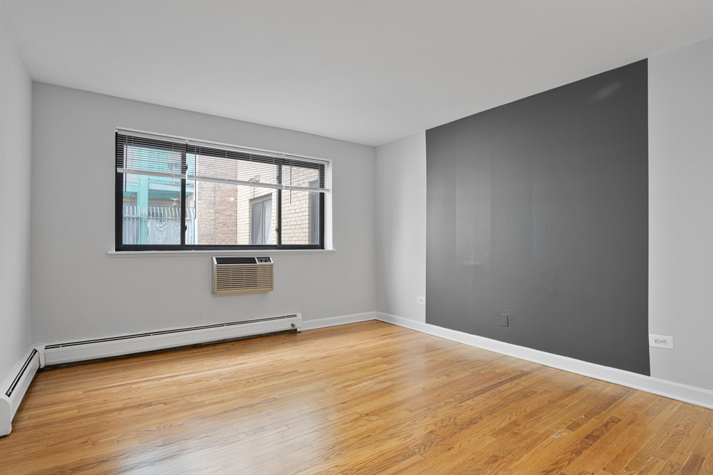 6758 N Sheridan Avenue - Photo 1