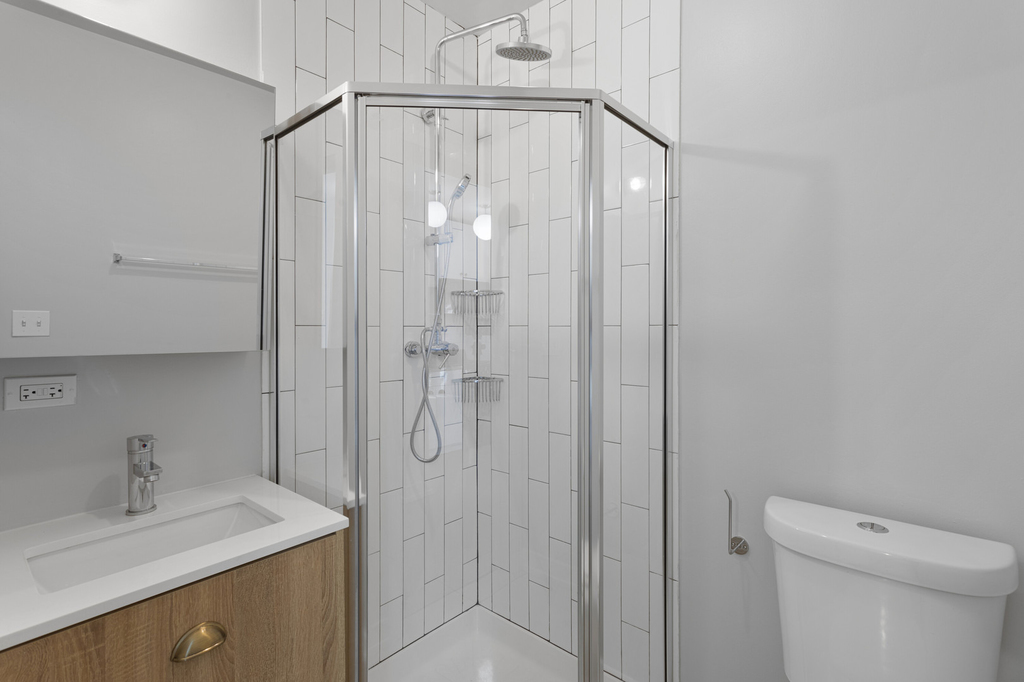 6019 N Winthrop Avenue - Photo 9