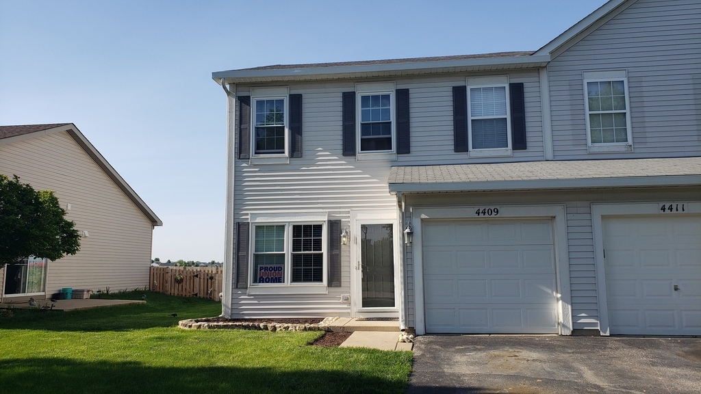 4409 Klatt Street - Photo 0