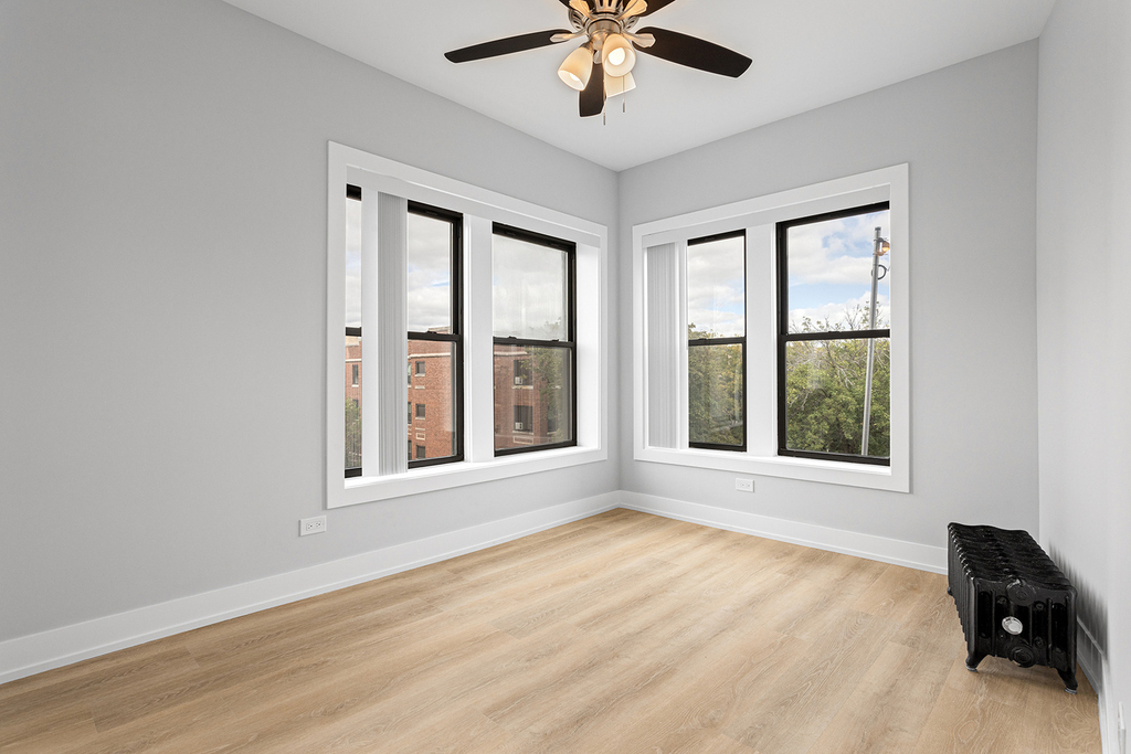 1655 W Jonquil Terrace - Photo 6