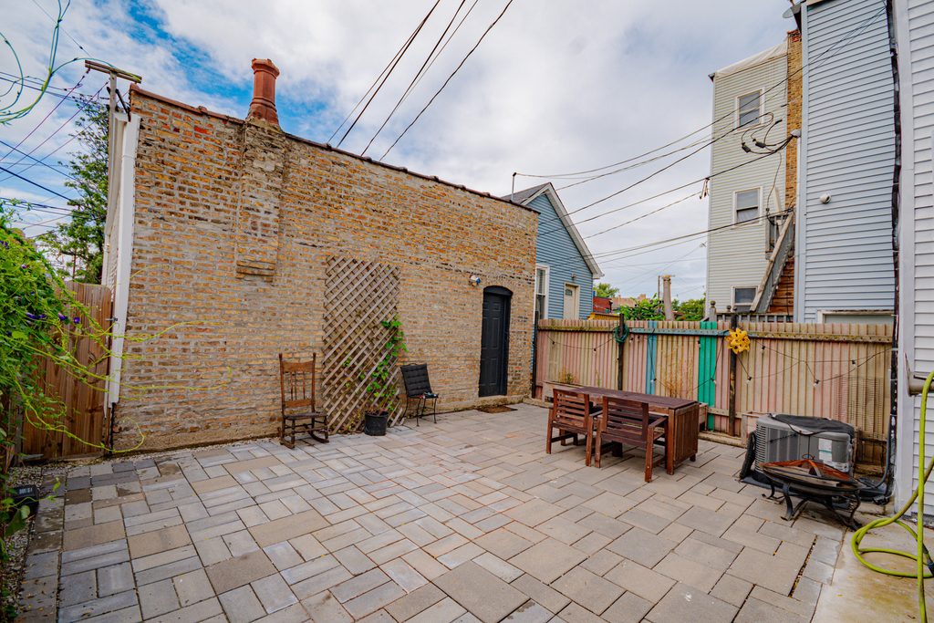 1618 N Rockwell Street - Photo 22