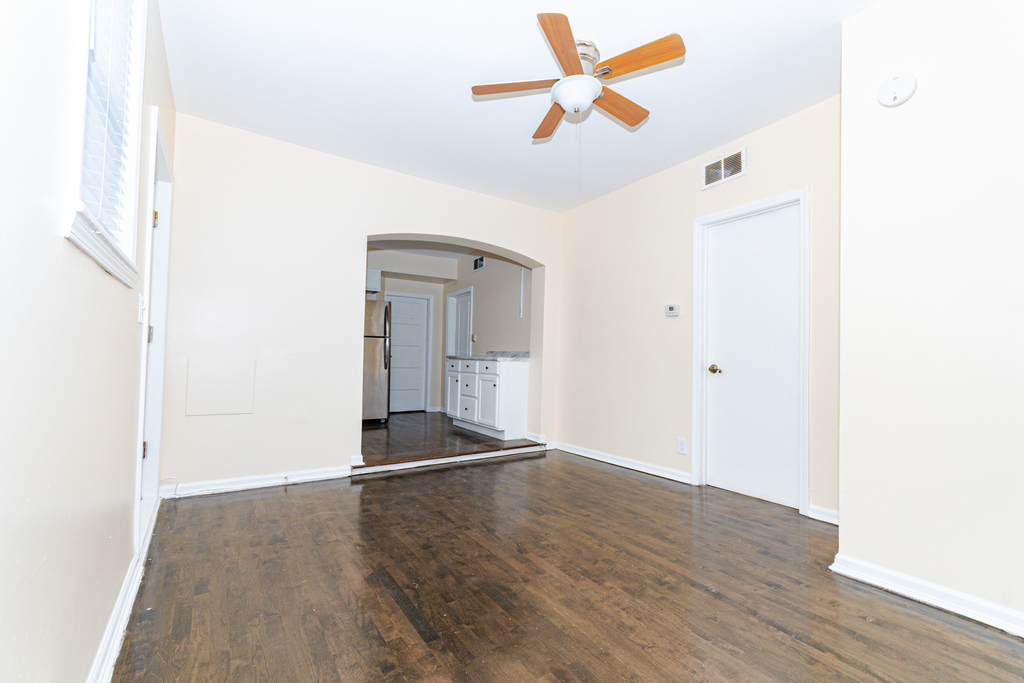 1618 N Rockwell Street - Photo 6