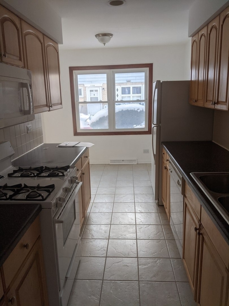 822 Skokie Boulevard - Photo 4