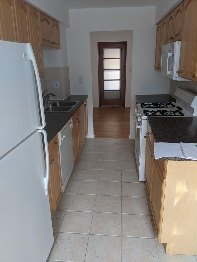 822 Skokie Boulevard - Photo 5