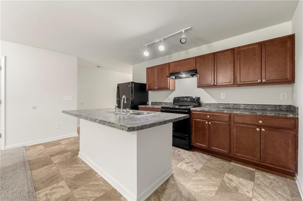 2383 Hackamore Drive - Photo 3