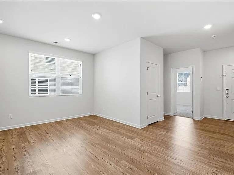 384 Summerwood Lane - Photo 3