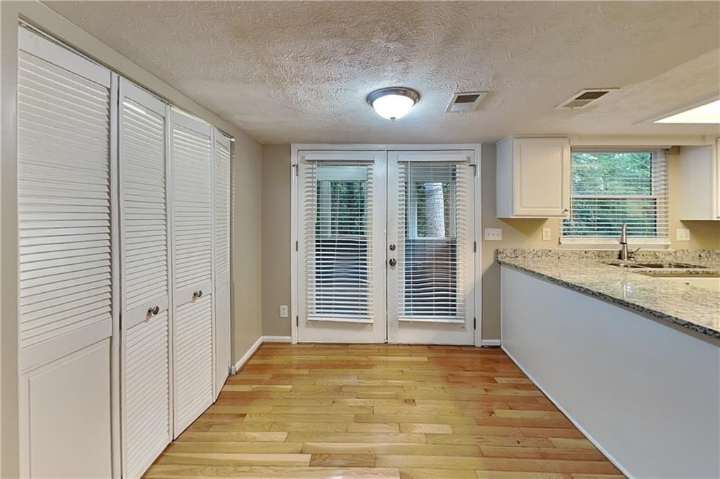 350 Ivy Mill Court - Photo 6