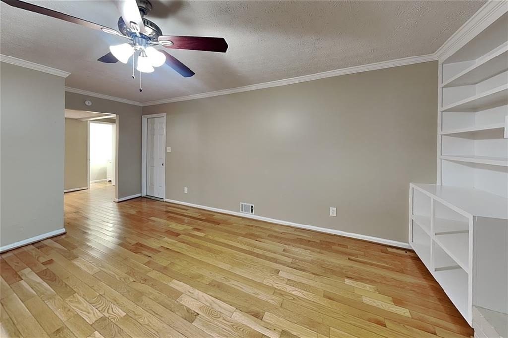 350 Ivy Mill Court - Photo 2