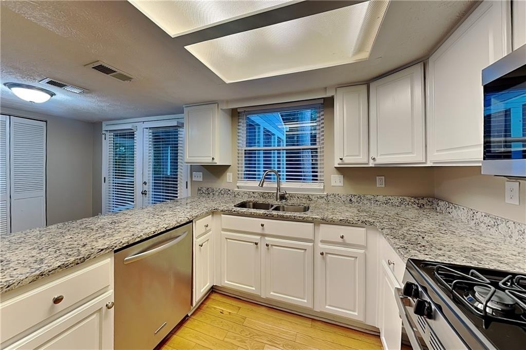 350 Ivy Mill Court - Photo 5