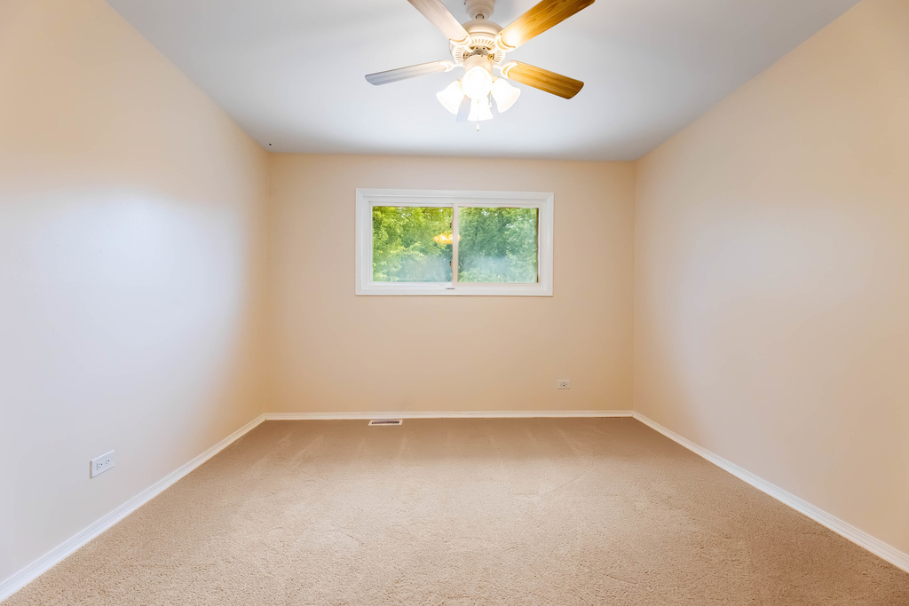 409 Hillcrest Lane - Photo 15