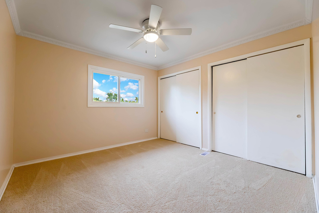 409 Hillcrest Lane - Photo 9