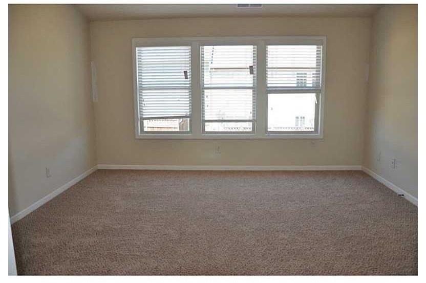 2545 Thackery Court - Photo 11