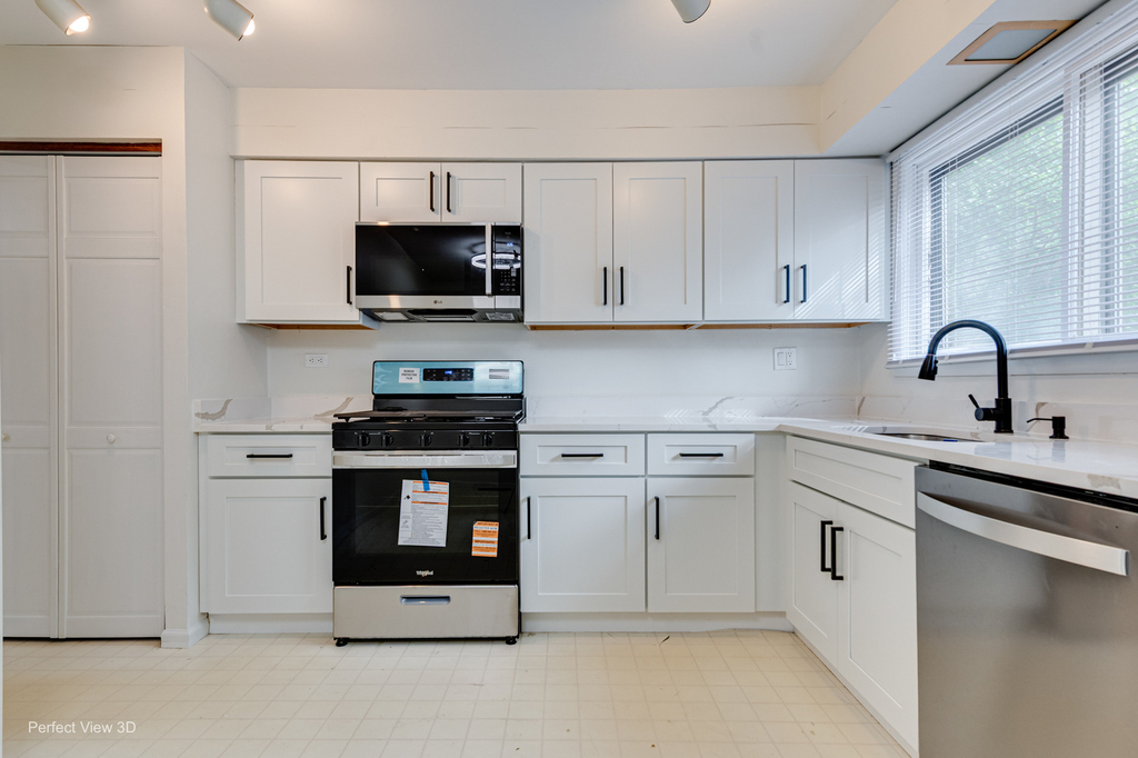308 Pacific Drive - Photo 7