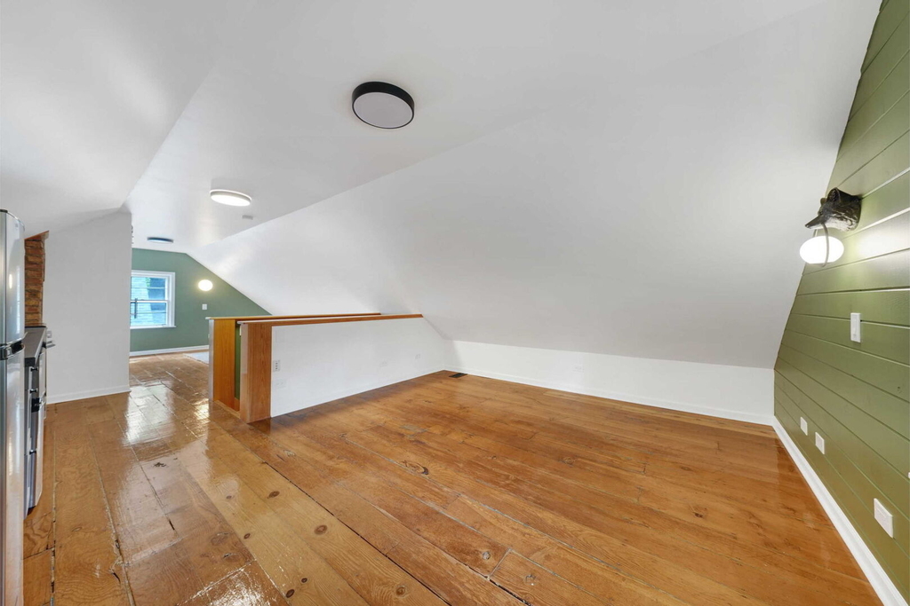 507 W Wesley Street - Photo 1