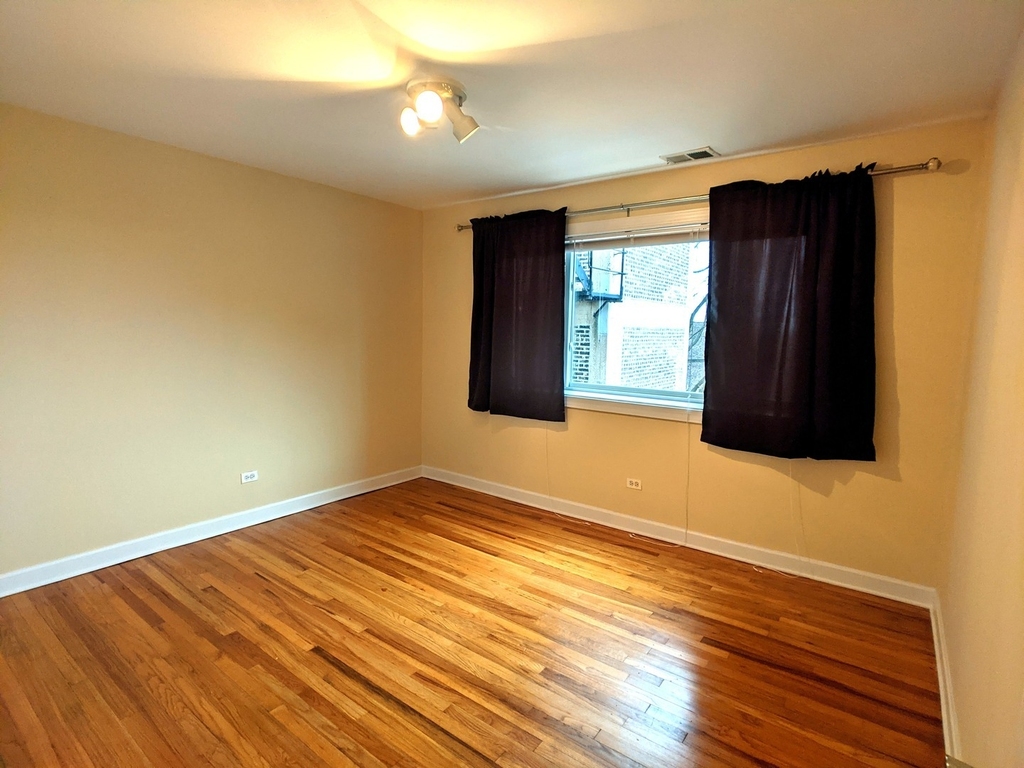 5953 N Kenmore Avenue - Photo 5