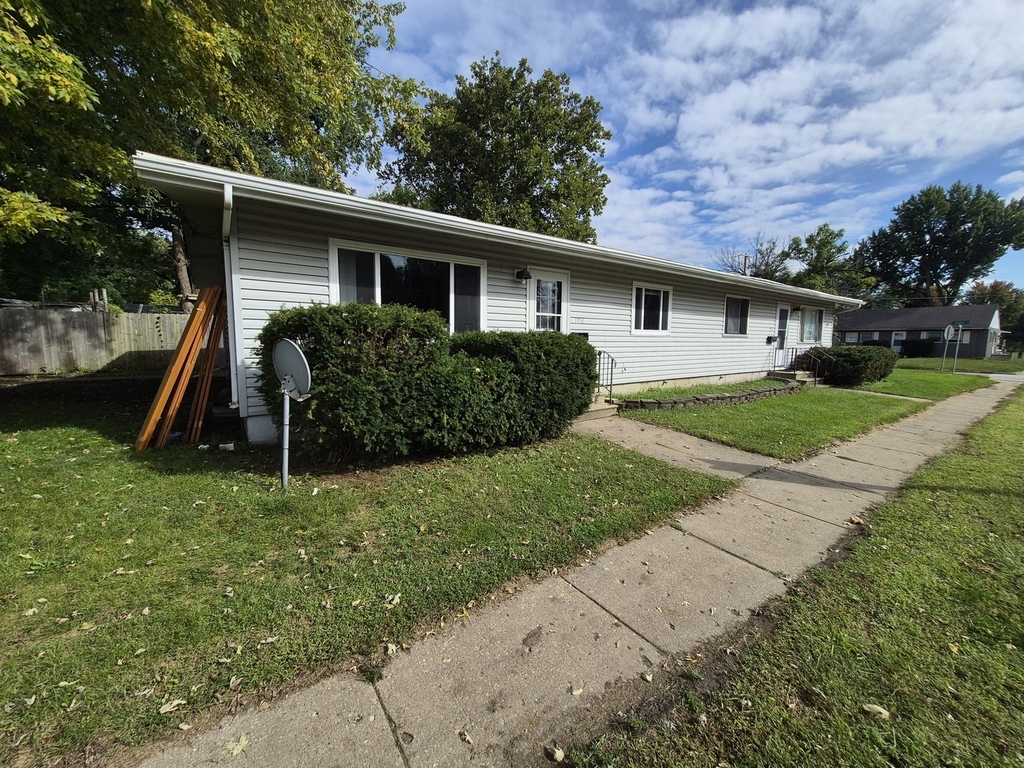 1952 Columbus Street - Photo 16