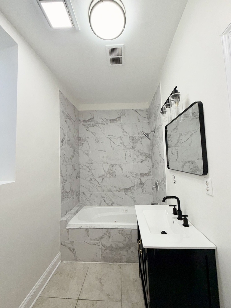 4829 S Champlain Avenue - Photo 5