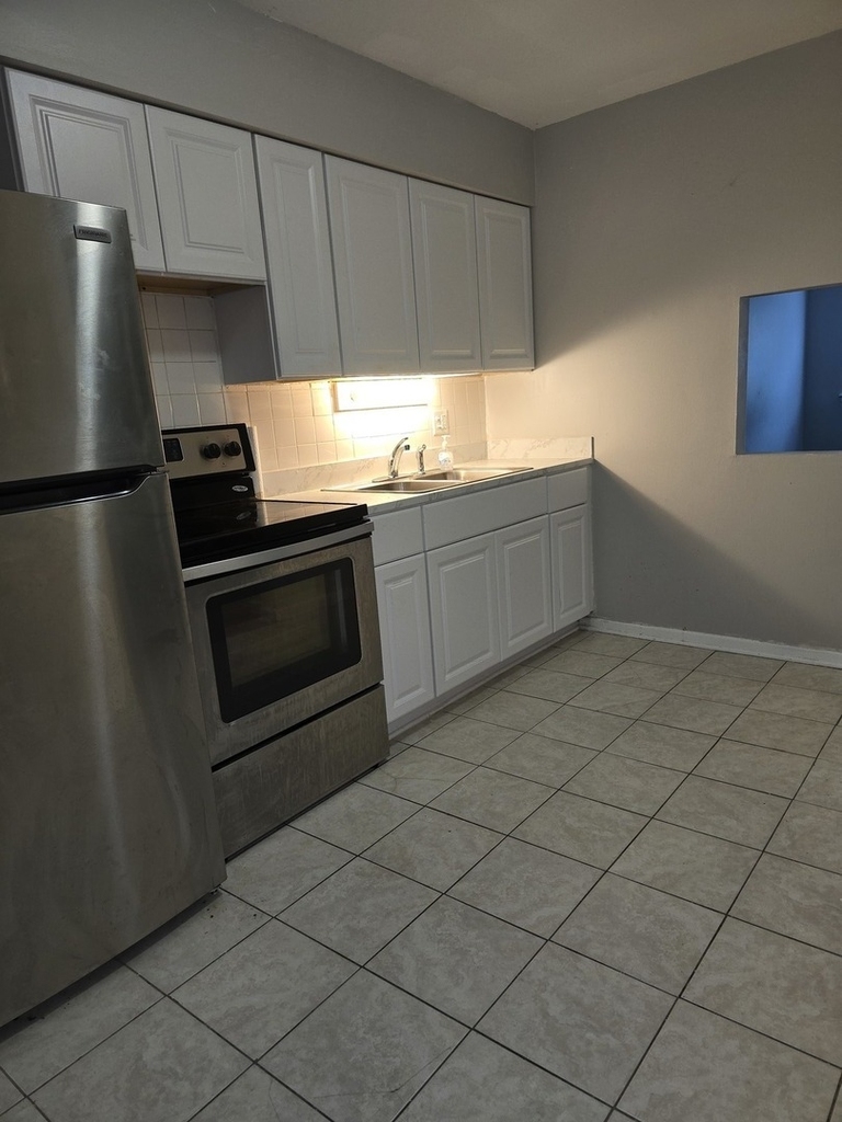 6619 N Sheridan Road - Photo 9
