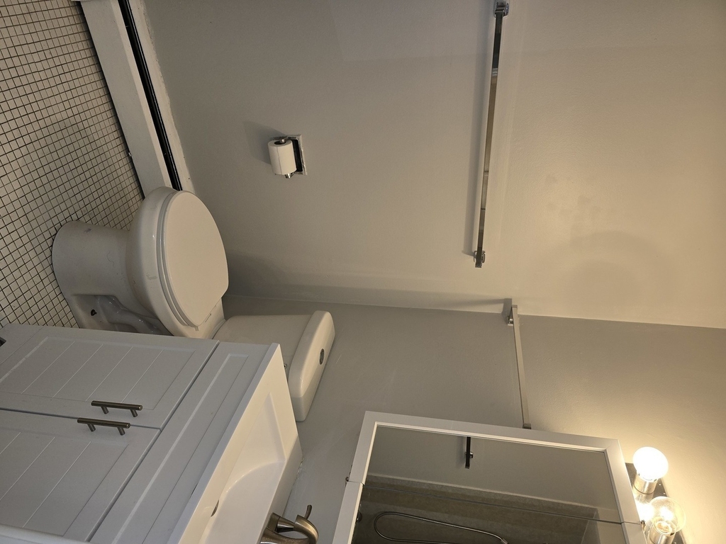 6619 N Sheridan Road - Photo 7