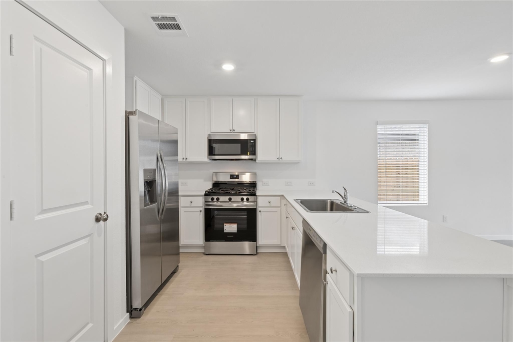 335 Ice Shore Trail - Photo 5