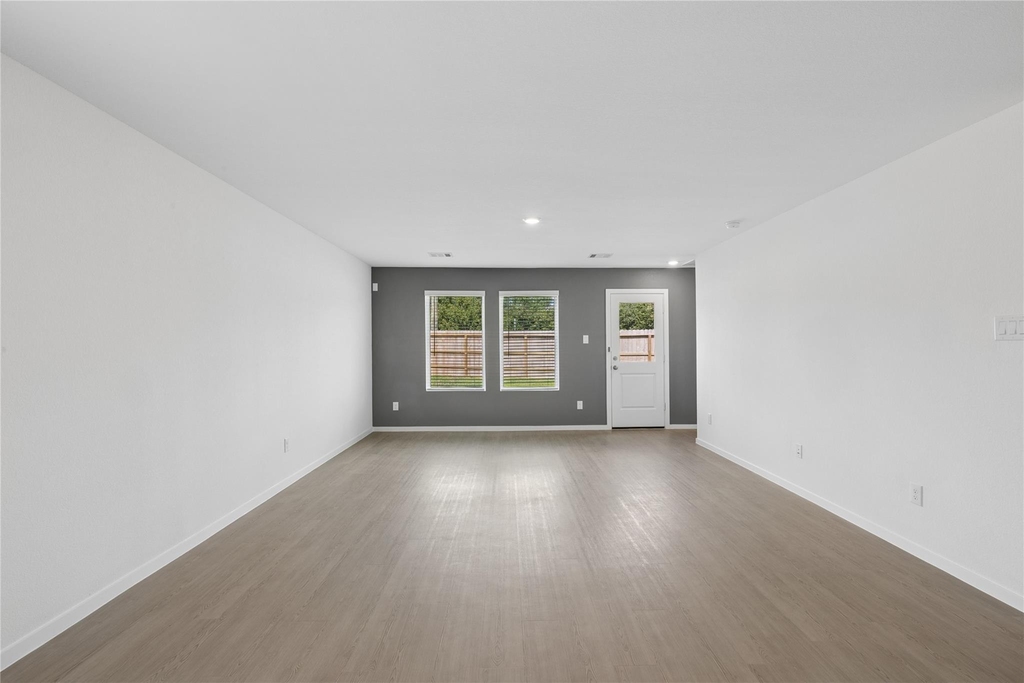 335 Ice Shore Trail - Photo 7