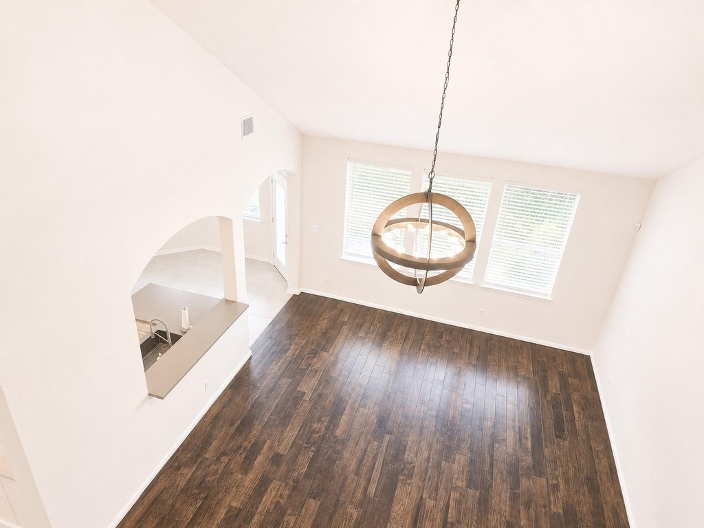 98 W Knightsbridge Drive - Photo 6