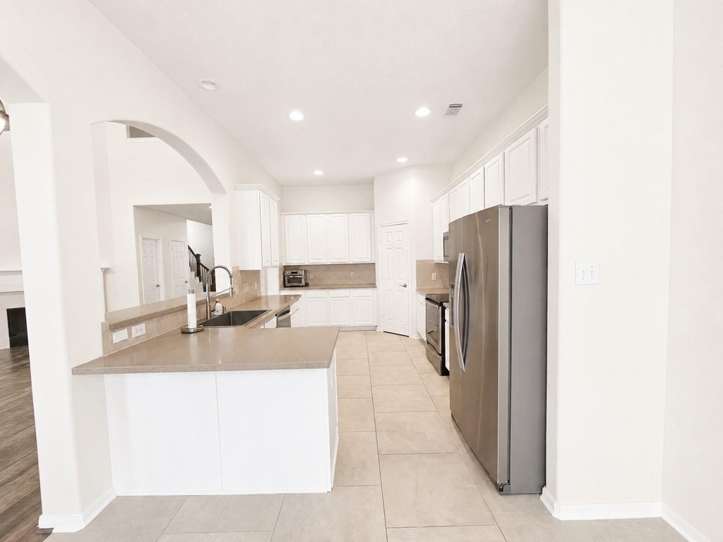 98 W Knightsbridge Drive - Photo 9