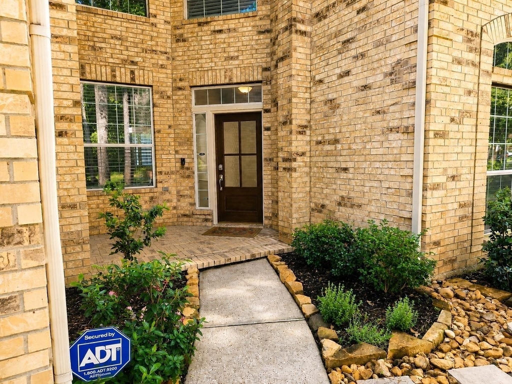 98 W Knightsbridge Drive - Photo 2