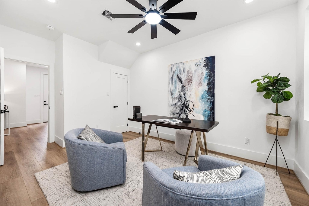 327 N Nagle Street - Photo 6