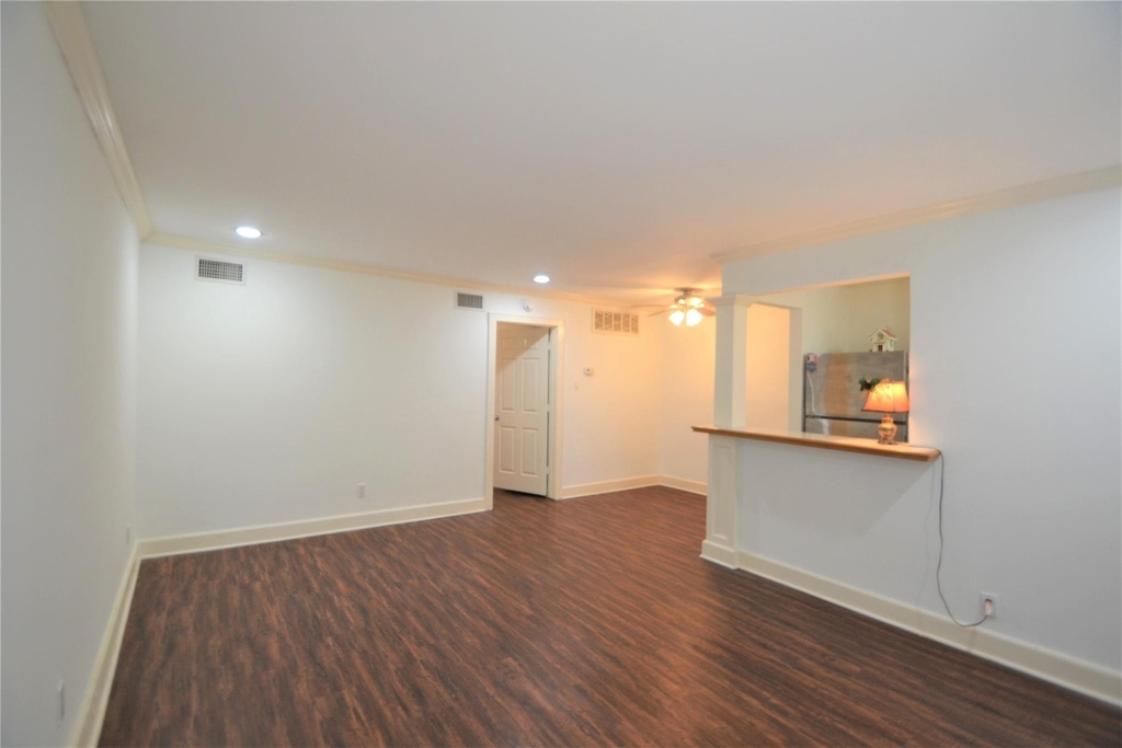 2414 Morse Street - Photo 11