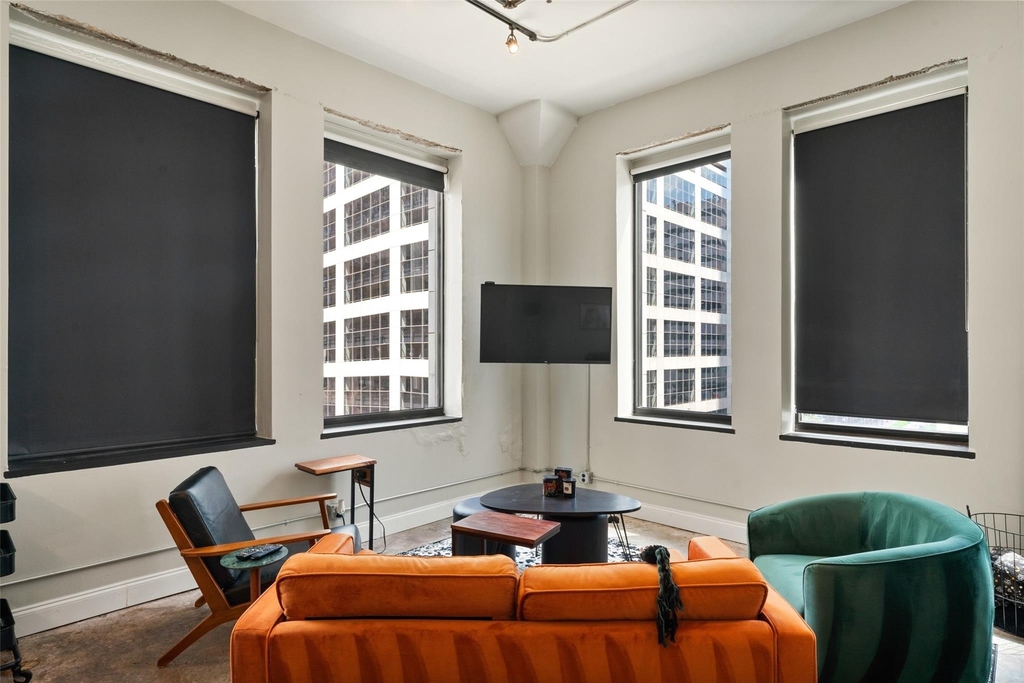 705 Main St Nw - Photo 10