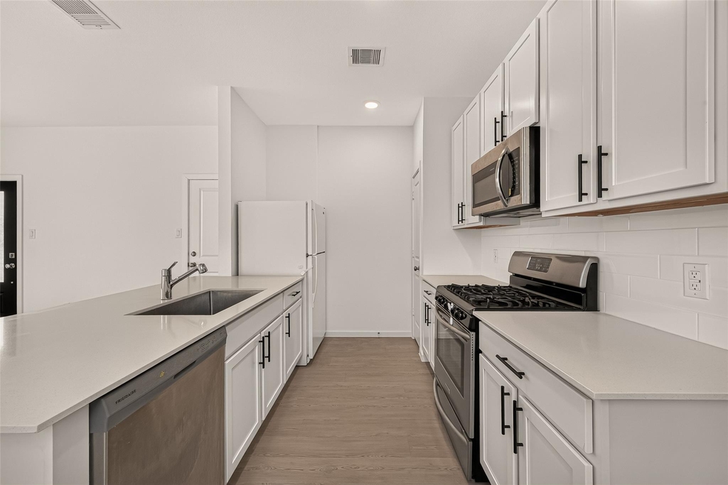 26615 Coast Redwood Drive - Photo 34