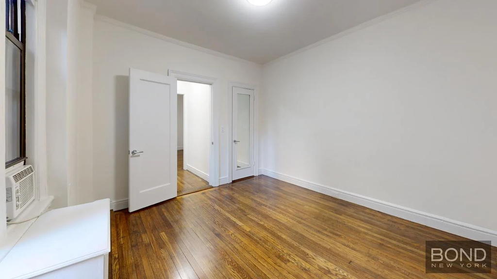 71 West 12th Street - Photo 1