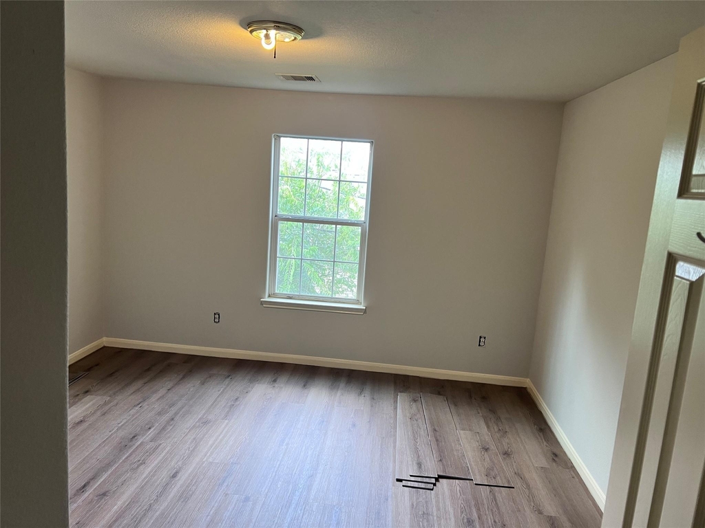 4209 Clover Street - Photo 4