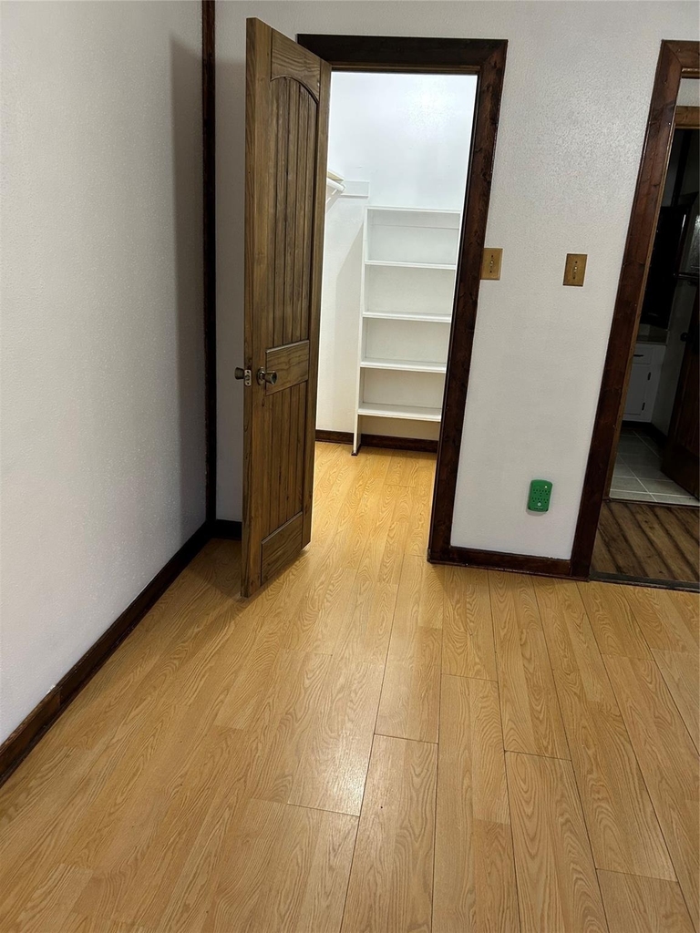 8801 Hammerly Boulevard - Photo 3