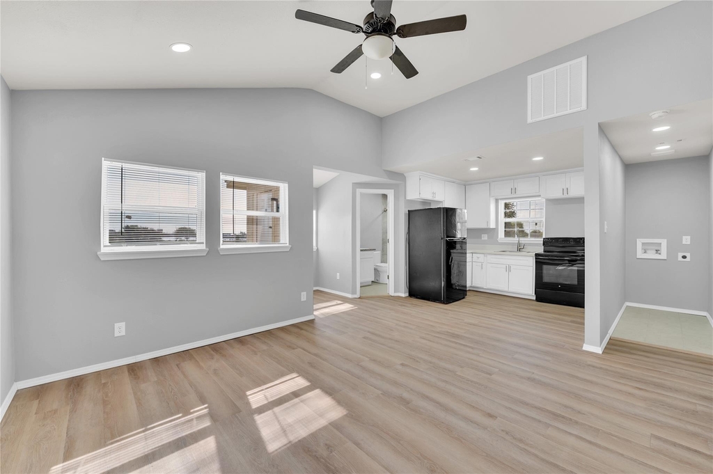 7003 Schlitz Lane - Photo 1