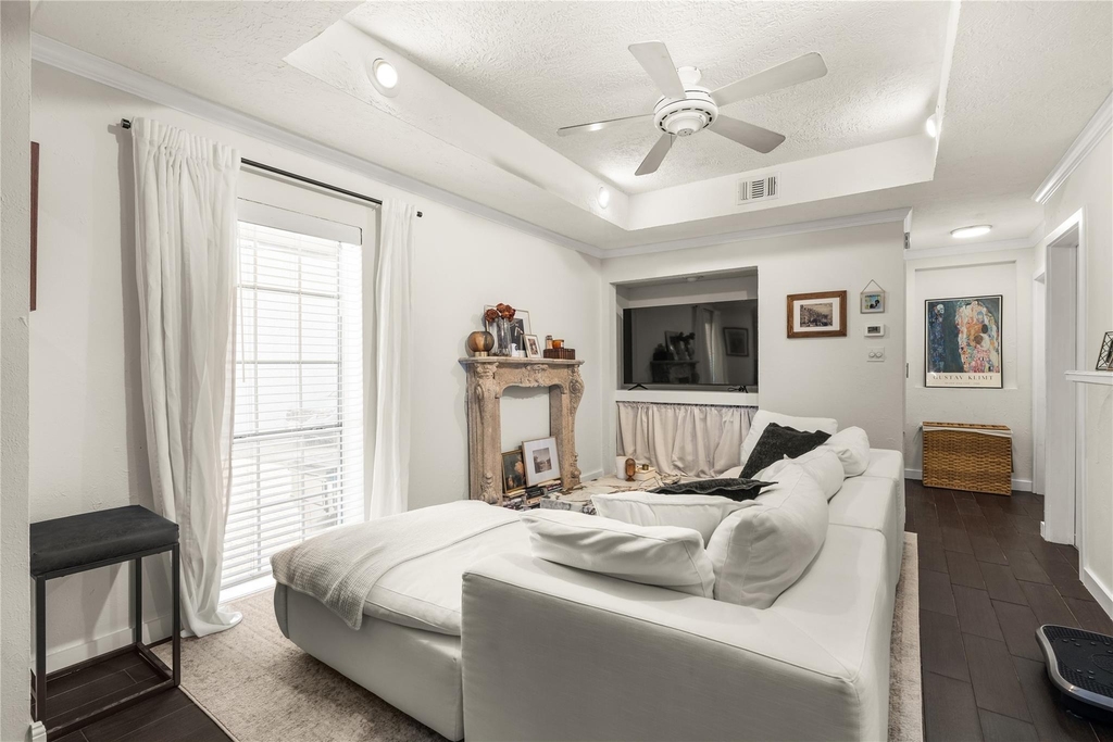 2510 Whitney Street - Photo 3