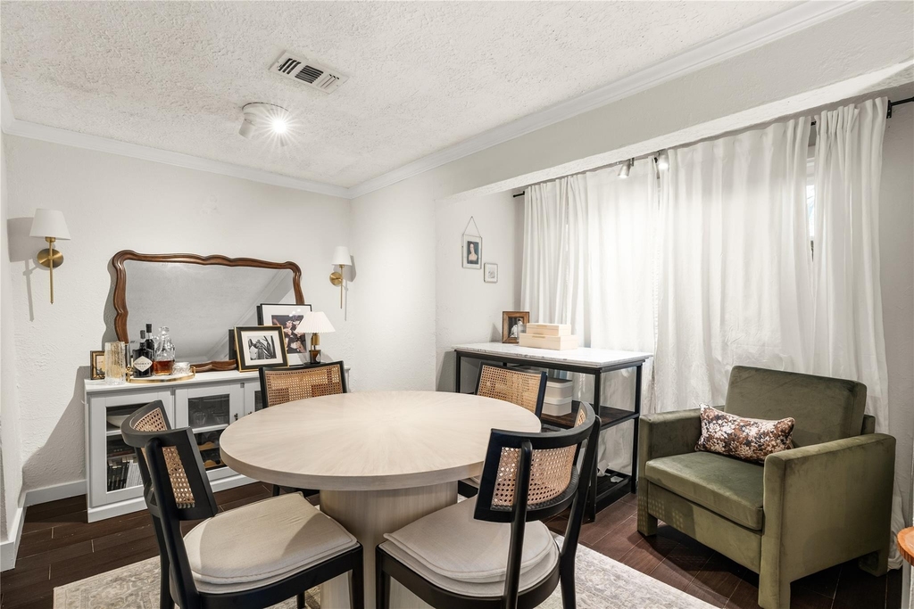 2510 Whitney Street - Photo 6