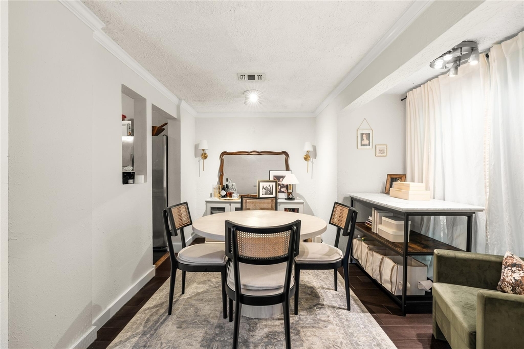 2510 Whitney Street - Photo 5