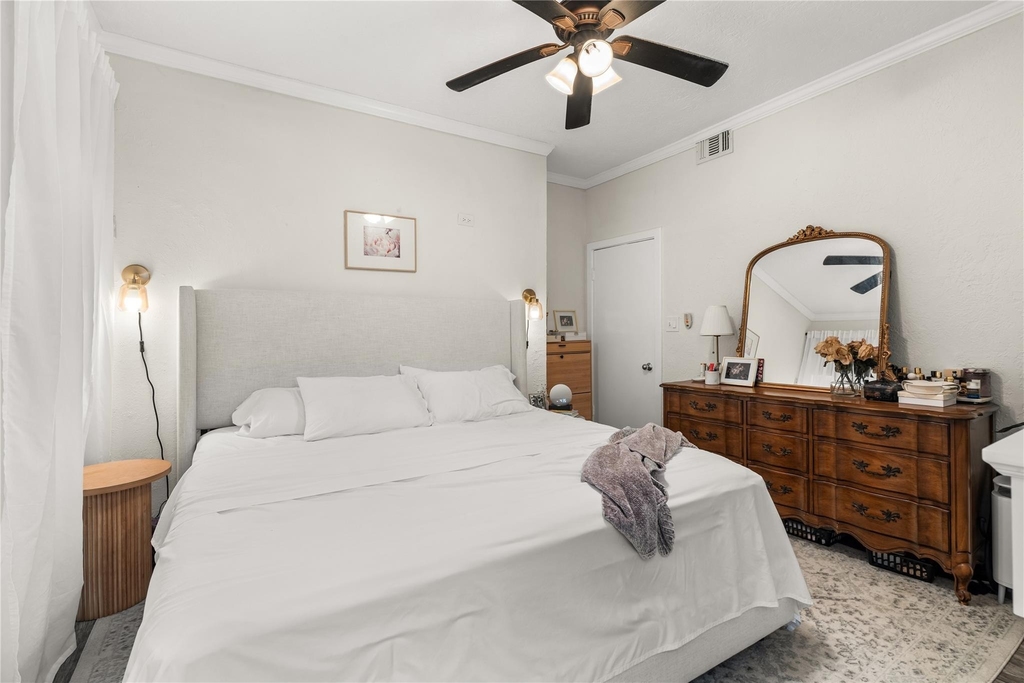 2510 Whitney Street - Photo 11